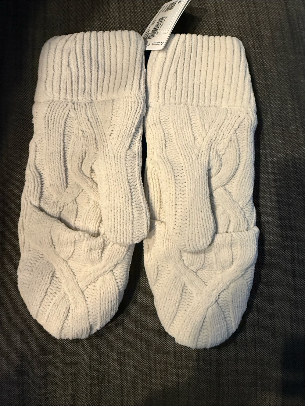 New Lululemon Womens Cable-Knit Fleece-Lined Mittens Bone